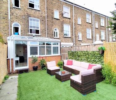 Shadwell House | Tower Hill Property