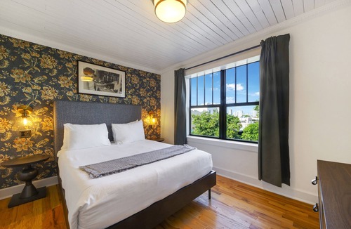 East Little Havana Hotel | Tower Hotel By At Mine Hospitality