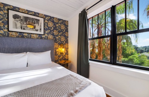 East Little Havana Hotel | Tower Hotel By At Mine Hospitality