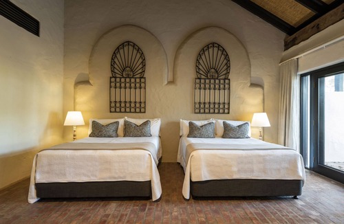 Pokolbin Hotel | Tower Lodge