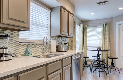 Medical Center District House | Tower Point - A Birdy Vacation Rental
