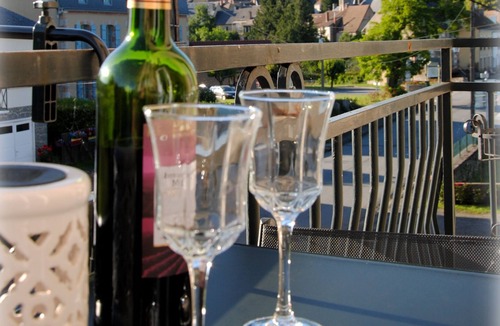 Crocq Apartment | Tower View Apartment creuse, crocq