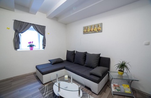 Rijeka Apartment | Town apartment in center