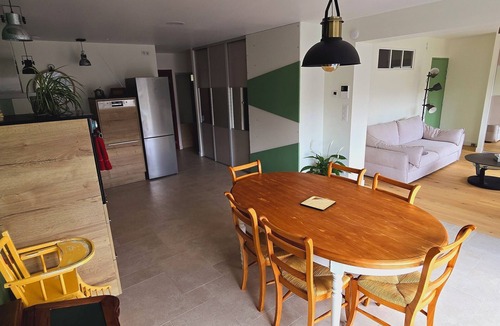Matignon House | Town center house ideally located near shops and beaches