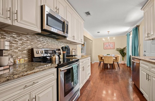 Mid City South House | Town Centre Location | Private Pool | Hot Tub