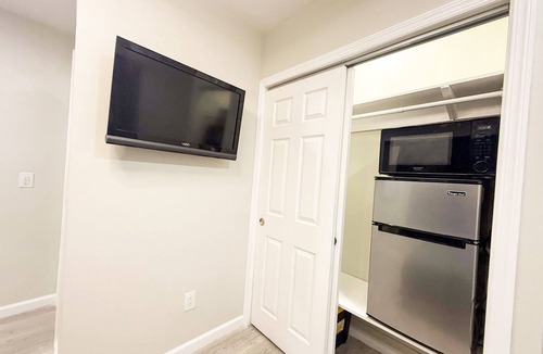 Newton Apartment | Town & Country Andover Studio Unit