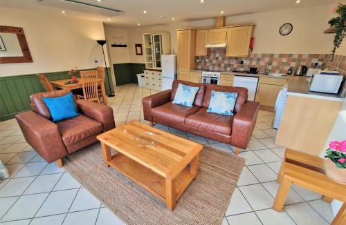 Ivinghoe House | Town End