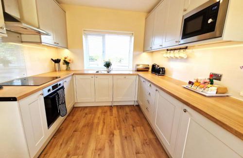 Ivinghoe House | Town Farm Cottage