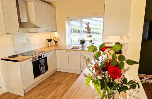 Ivinghoe House | Town Farm Cottage