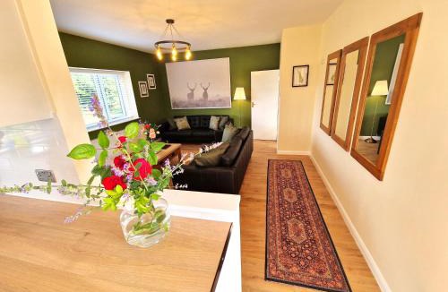 Ivinghoe House | Town Farm Cottage