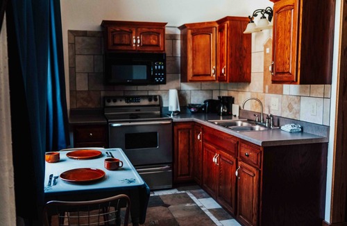 Deadwood Bed & Breakfast | Town Hall Inn
