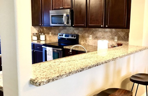 Harvey Hillsides House | Town Home 4.5 Miles From Texas A&M