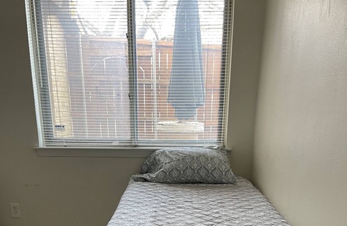 North Dallas House | Town home in the Middle Midtown 2 bed room and 2 full bathrooms