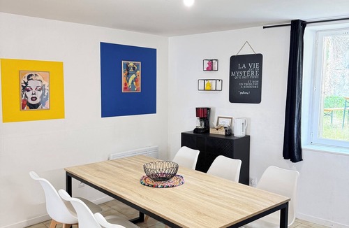 Migne-Auxances Apartment | Town house 6p - Children's corner - futuroscope 10min
