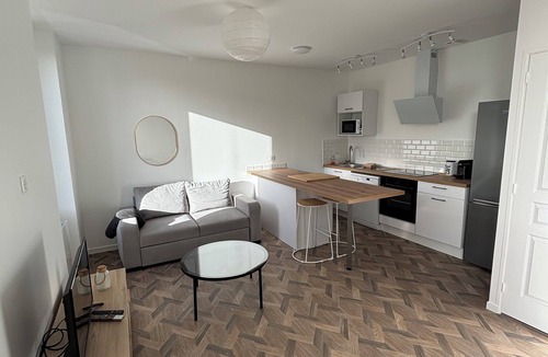 Poitiers House | Town house 7min from station