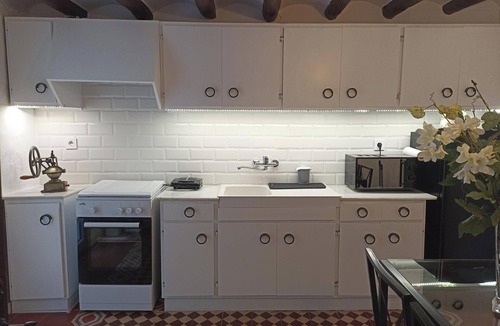 San Jorge House | Town house, between sea and mountains, with spa