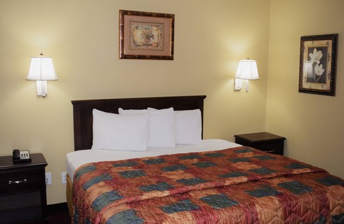 Cape Girardeau Hotel | Town House Inn Cape Giradreau