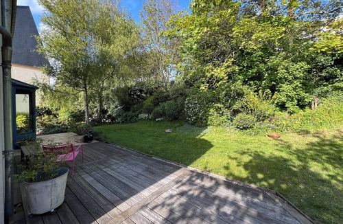 Universite House | Town house with garden and parking