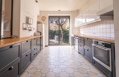 Thabor - Saint-Helier House | Town house with garden