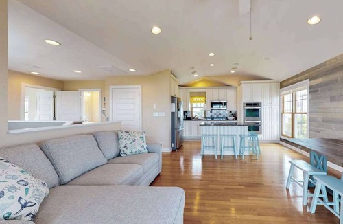 Fenwick Island House | Town of Fenwick island home on the water with dock & central A/C - dogs OK