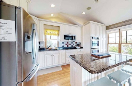 Fenwick Island House | Town of Fenwick island home on the water with dock & central A/C - dogs OK