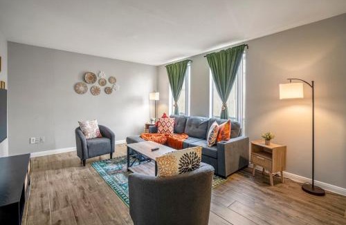 Houston Apartment | Towne Plaza Apartments 295 - 7 km from FIFA Fest