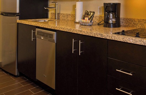 Thunder Bay Hotel | TownePlace Suites by Marriott Thunder Bay