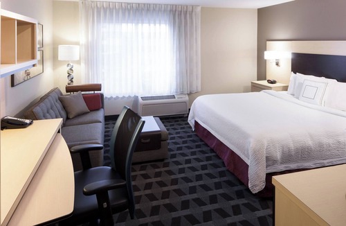 Little Rock Hotel | TownePlace Suites by Marriott Little Rock West