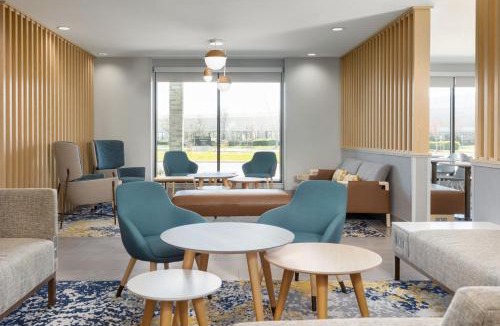 Pleasanton Hotel | TownePlace Suites by Marriott Pleasanton