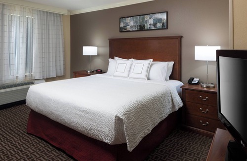 Shearer Hills - Ridgeview Hotel | TownePlace Suites by Marriott San Antonio Airport
