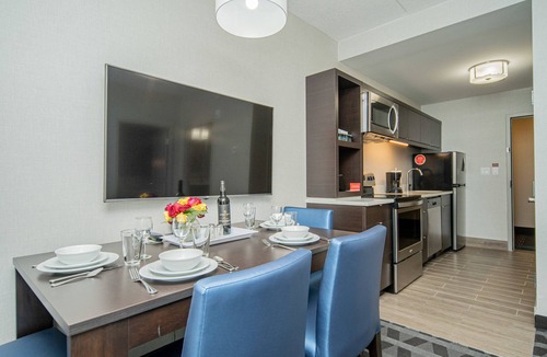 Brantford Hotel | TownePlace Suites by Marriott Brantford and Conference Centre
