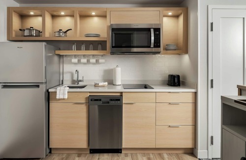 Tecumseh Hotel | Towneplace Suites By Marriott Tecumseh Windsor