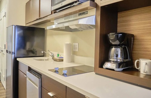 Aberdeen House | Towneplace Suites By Marriott