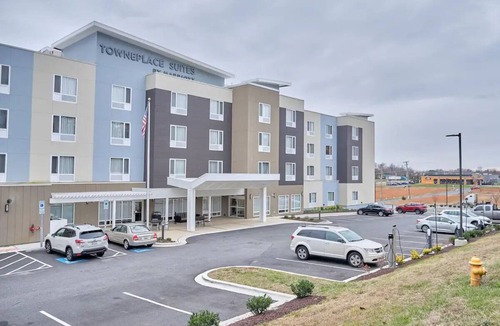 Aberdeen House | Towneplace Suites By Marriott
