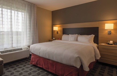 Bayberry Hotel | TownePlace Suites by Marriott Syracuse Liverpool