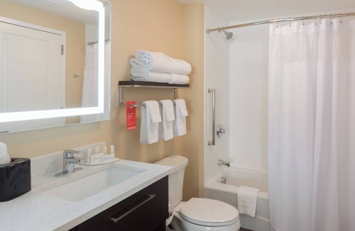 Bayberry Hotel | TownePlace Suites by Marriott Syracuse Liverpool