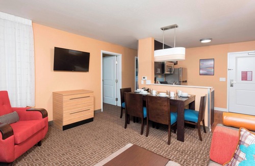 Ontario Hotel | TownePlace Suites by Marriott Mansfield