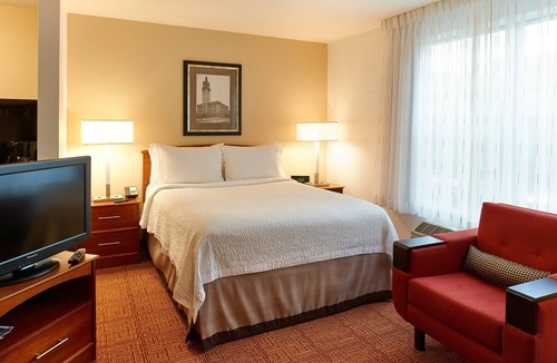 Warehouse District Hotel | TownePlace Suites by Marriott Minneapolis Downtown/NorthLoop
