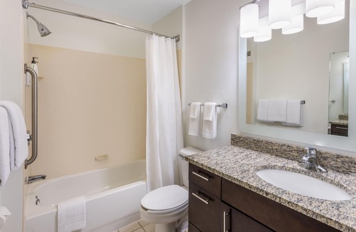 Elmwood Hotel | TownePlace Suites by Marriott Metairie New Orleans
