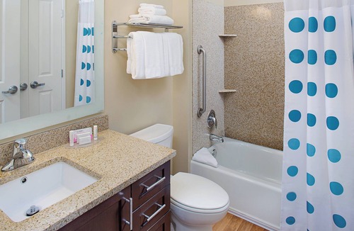 Johnson Hotel | TownePlace Suites by Marriott Fayetteville North