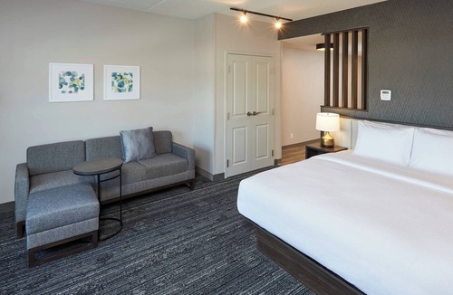 Hamilton Hotel | TownePlace Suites by Marriott Hamilton