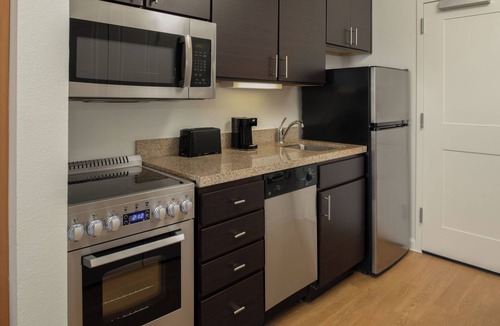 Lancaster Hotel | TownePlace Suites by Marriott Lancaster, CA