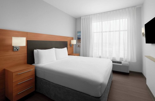 Carlsbad Hotel | TownePlace Suites by Marriott Carlsbad
