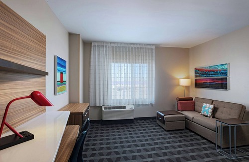 Northeast El Paso Hotel | TownePlace Suites by Marriott El Paso North