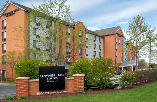 Ballenger Creek Hotel | TownePlace Suites by Marriott Frederick