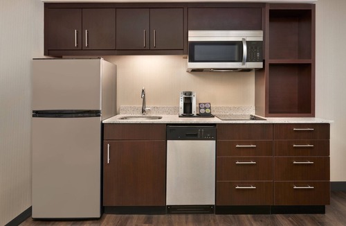 Oshawa Hotel | TownePlace Suites by Marriott Oshawa