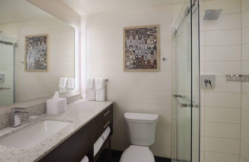 Oshawa Hotel | TownePlace Suites by Marriott Oshawa