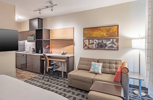 Sweetbriar Hotel | TownePlace Suites by Marriott Austin South