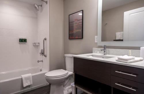 Clinton Hotel | TownePlace Suites by Marriott Clinton