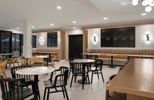 Woodbine Hotel | TownePlace Suites by Marriott Corbin